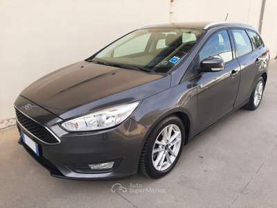 Ford Focus SW 1.5 TDCi 120cv Powershift Tit. Business Grigio usata Castelnovo di Sotto