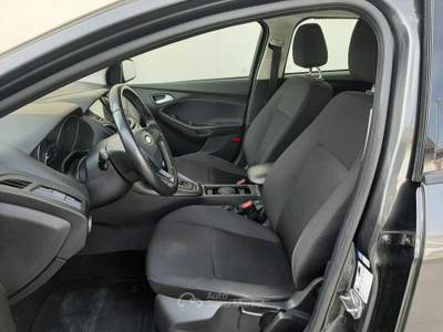 Ford Focus SW 1.5 TDCi 120cv Powershift Tit. Business Grigio usata Castelnovo di Sotto