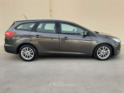 Ford Focus SW 1.5 TDCi 120cv Powershift Tit. Business Grigio usata Castelnovo di Sotto
