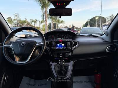 Lancia Ypsilon 69CV 5 porte Elefantino 68000km Blu/Azzurro usata Mesagne