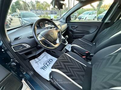 Lancia Ypsilon 69CV 5 porte Elefantino 68000km Blu/Azzurro usata Mesagne