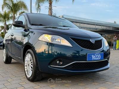 Lancia Ypsilon 69CV 5 porte Elefantino 68000km Blu/Azzurro usata Mesagne