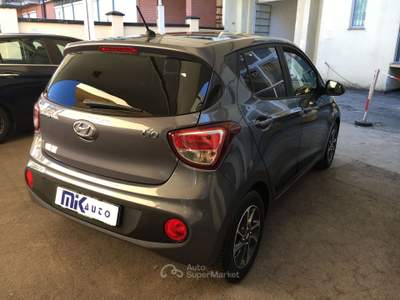 Hyundai i10 Hyundai i10 Tech 1.0. Grigio usata Torino