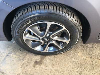 Hyundai i10 Hyundai i10 Tech 1.0. Grigio usata Torino