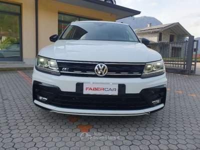 Volkswagen Tiguan 2.0 tdi Advanced R-Line Night Edition 4motion 150cv dsg Bianco usata Dubino