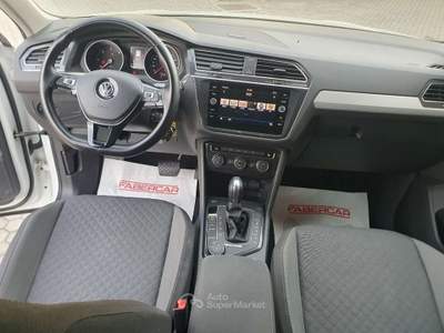 Volkswagen Tiguan 2.0 tdi Advanced R-Line Night Edition 4motion 150cv dsg Bianco usata Dubino