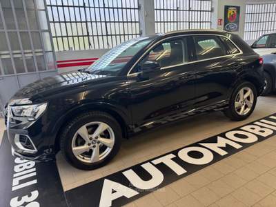 Audi Q3 S tronic Business Advanced Nero usata Torino
