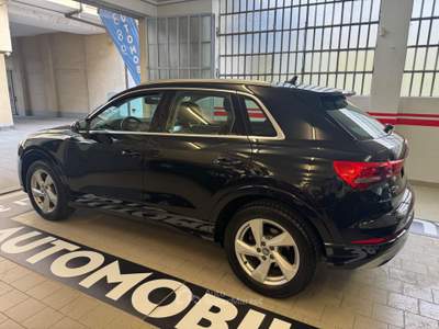 Audi Q3 S tronic Business Advanced Nero usata Torino