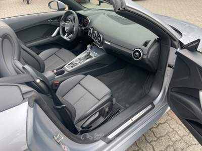 Audi TT Roadster 45 TFSI 245CV Stronic SLINE Argento usata Arsago Seprio