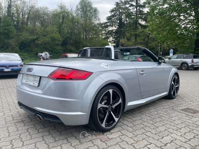 Audi TT Roadster 45 TFSI 245CV Stronic SLINE Argento usata Arsago Seprio