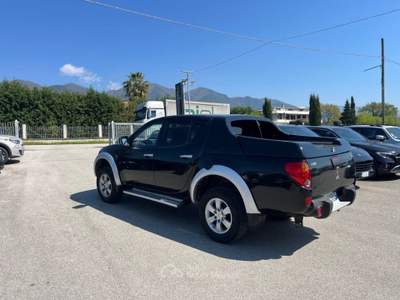 Mitsubishi L200 2.5 DI-D/136CV Double Cab Intense Nero usata Alife