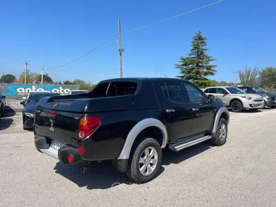 Mitsubishi L200 2.5 DI-D/136CV Double Cab Intense Nero usata Alife