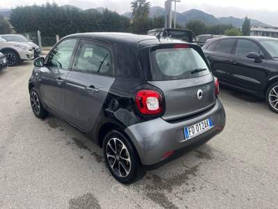 Smart ForFour 70 1.0 twinamic Passion Grigio usata Alife