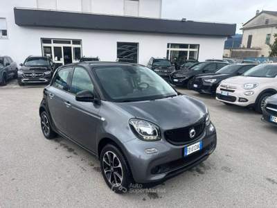 Smart ForFour 70 1.0 twinamic Passion Grigio usata Alife