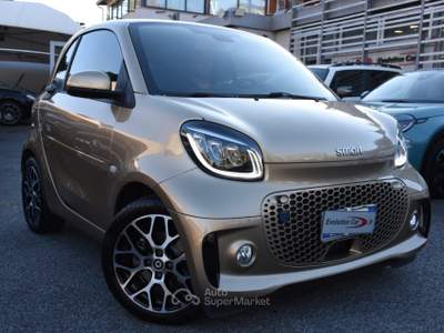 Smart ForTwo EQ Gold (22kW) *LED*CARPLAY*CAM*16"* Oro usata Roma