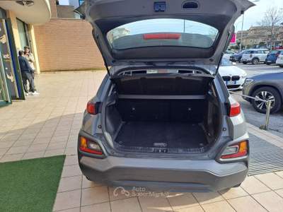 Hyundai Kona UNIPROPRIETARIO Grigio usata Altidona