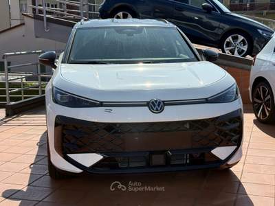Volkswagen T-Roc T-Roc 1.5 etsi R-Line 150cv dsg Bianco usata Fucecchio