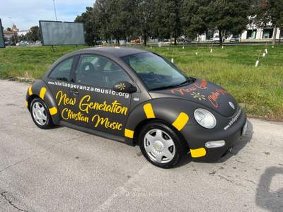Volkswagen New Beetle CON LIVREA Nero usata JESI