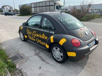 Volkswagen New Beetle CON LIVREA Nero usata JESI