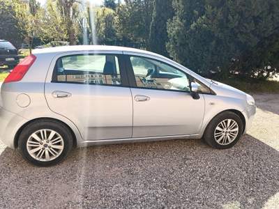 Fiat Grande Punto Fiat Grande Punto con impianto GPL Grigio usata Verona