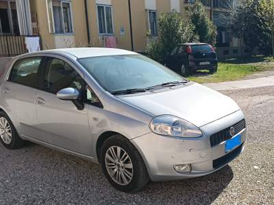 Fiat Grande Punto Fiat Grande Punto con impianto GPL Grigio usata Verona