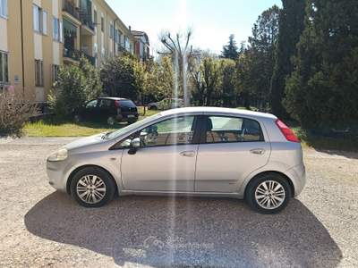 Fiat Grande Punto Fiat Grande Punto con impianto GPL Grigio usata Verona