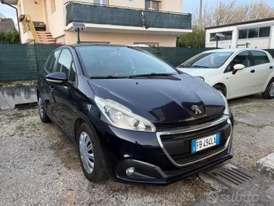 Peugeot 208 1.6 Diesel usata Chiarano