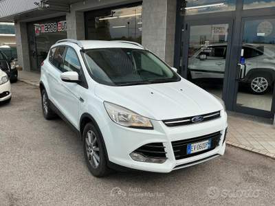 Ford Kuga 2.0 Diesel 4x4 Gancio Traino Neopatentat usata Chiarano