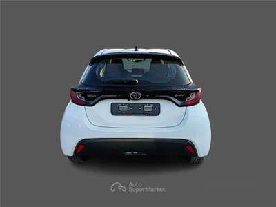 Toyota Yaris 4ª serie 1.5 Hybrid 5 porte Active usata BARI