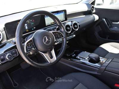 Mercedes-Benz CLA CLA 180 d Aut. Shooting Brake Executive Bianco usata Padula