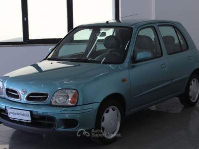 Nissan Micra 1.0 16V 5 porte Visia Verde usata Potenza