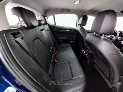 Alfa Romeo Stelvio 2.2 Turbodiesel 210 CV AT8 Q4 Executive Blu/Azzurro usata Lurate Caccivio