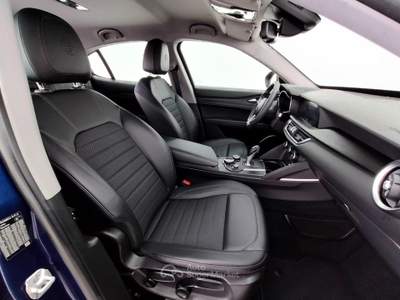 Alfa Romeo Stelvio 2.2 Turbodiesel 210 CV AT8 Q4 Executive Blu/Azzurro usata Lurate Caccivio