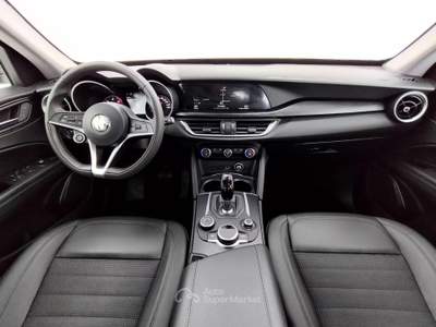Alfa Romeo Stelvio 2.2 Turbodiesel 210 CV AT8 Q4 Executive Blu/Azzurro usata Lurate Caccivio