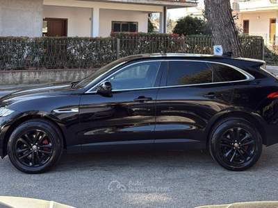 Jaguar F-Pace Unico proprietario, trazione integrale, super accessoriata Nero usata Sant'Omero