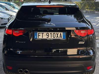 Jaguar F-Pace Unico proprietario, trazione integrale, super accessoriata Nero usata Sant'Omero