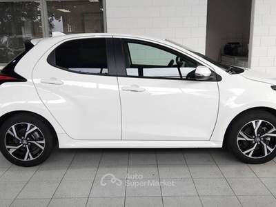Toyota Yaris 1.5 Style Apple Android Bianco usata Bergamo