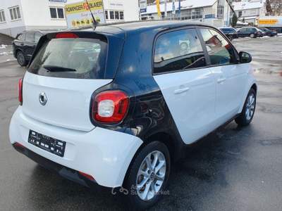 Smart ForFour Passion navi Bianco usata Aprilia