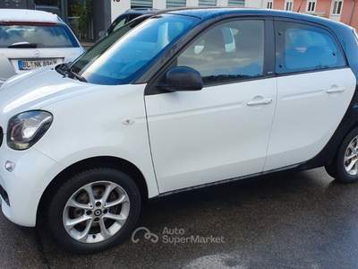 Smart ForFour Passion navi Bianco usata Aprilia