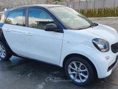 Smart ForFour Passion navi Bianco usata Aprilia