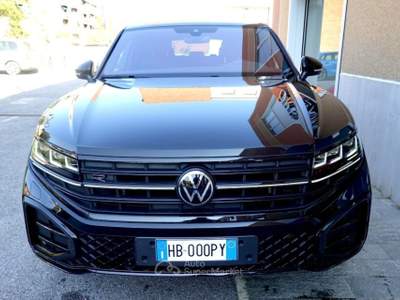 Volkswagen Touareg 3.0 V6 TDI SCR R-Line CERCHI DA 22"-GANCIO TRAINO Nero usata Savona