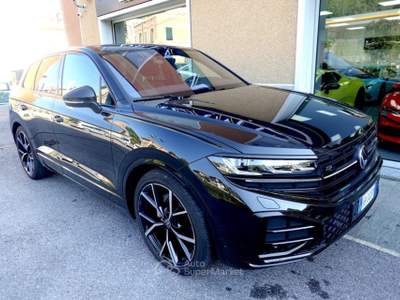 Volkswagen Touareg 3.0 V6 TDI SCR R-Line CERCHI DA 22"-GANCIO TRAINO Nero usata Savona
