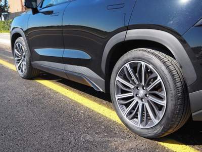 Sportequipe 6 1.6 T-GDI DCT GPL Nero usata Bari