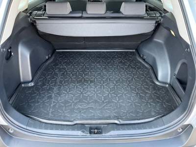 Toyota RAV4 2.5 HV 218cv E-CVT Active 2WD Argento usata Varese