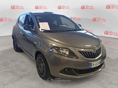 Lancia Ypsilon Ypsilon 1.0 FireFly 5 porte S&S Hybrid Gold Grigio usata Villaga