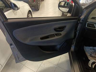 Lancia Ypsilon Ypsilon 1.0 FireFly 5 porte S&S Hybrid Gold Grigio usata Villaga