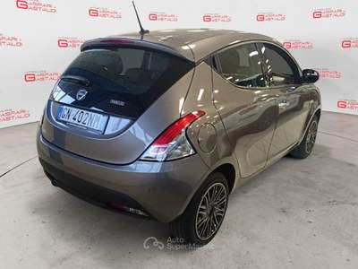 Lancia Ypsilon Ypsilon 1.0 FireFly 5 porte S&S Hybrid Gold Grigio usata Villaga