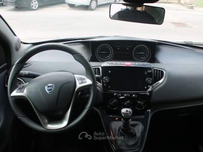 Lancia Ypsilon 1.0 FireFly 5 porte S&S Hybrid Gold Grigio usata Cuneo