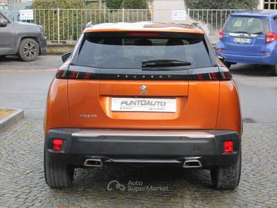Peugeot 2008 PureTech Turbo 130 S&S Allure Arancione usata Cuneo