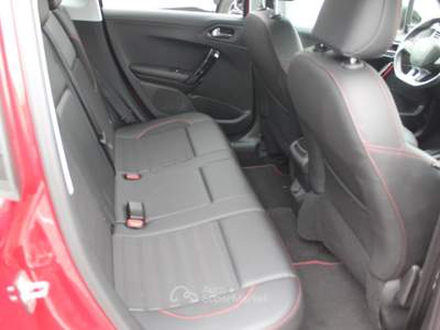 Peugeot 2008 PureTech Turbo 110cv GT Line S/S Rosso usata Cuneo